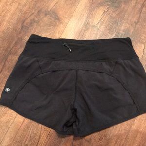 Lululemon shorts💕 Black, size 6